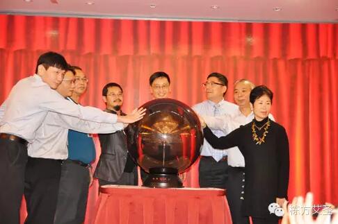 棟方股份作為副主任委員單位出席中國(guó)化妝品化學(xué)師專業(yè)委員會(huì)成立大會(huì)